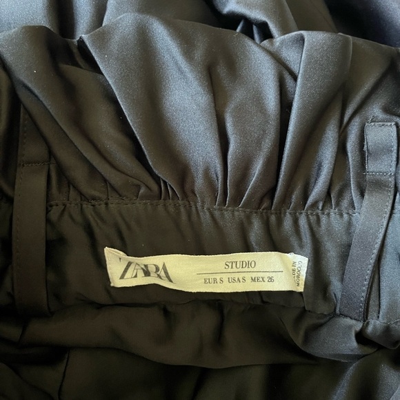 Zara bubble hem dress - Picture 3 of 5